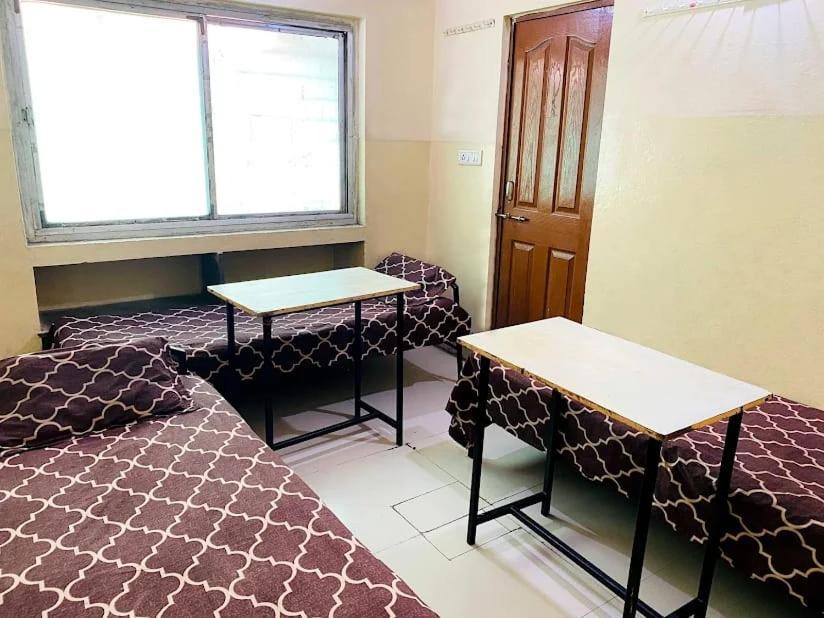 Aashiyana Boys Hostel Indore Eksteriør billede